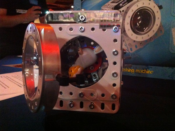 Meccano – Rabbids Washing Machine