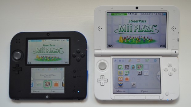 Nintendo 2DS vs 3DS XL small