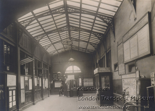 Whitechapel Tube Interior Booking Hall London Transport Museum