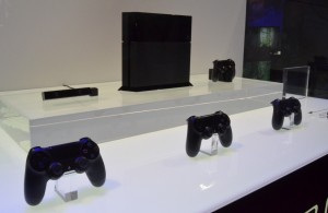 PlayStation 4 - Console And Controllers